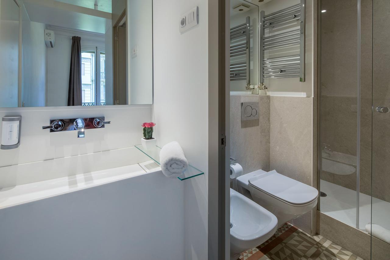 Habitat Apartments Garden View บาร์เซโลนา ภายนอก รูปภาพ